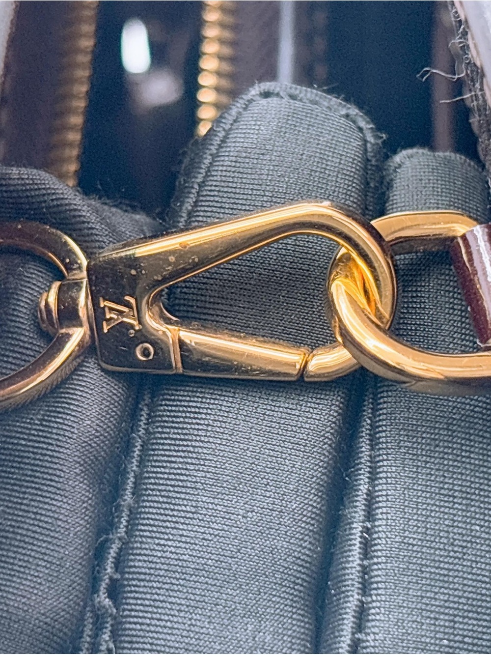 Louis Vuitton Monogram Vernis Amarante Shoulder Bag Gold Chain Authenticated - Picture 7 of 11